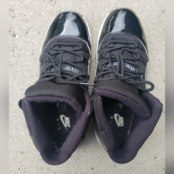 Air Jordan 11 Retro 'Space Jam' 2016 - Picture 8 of 9